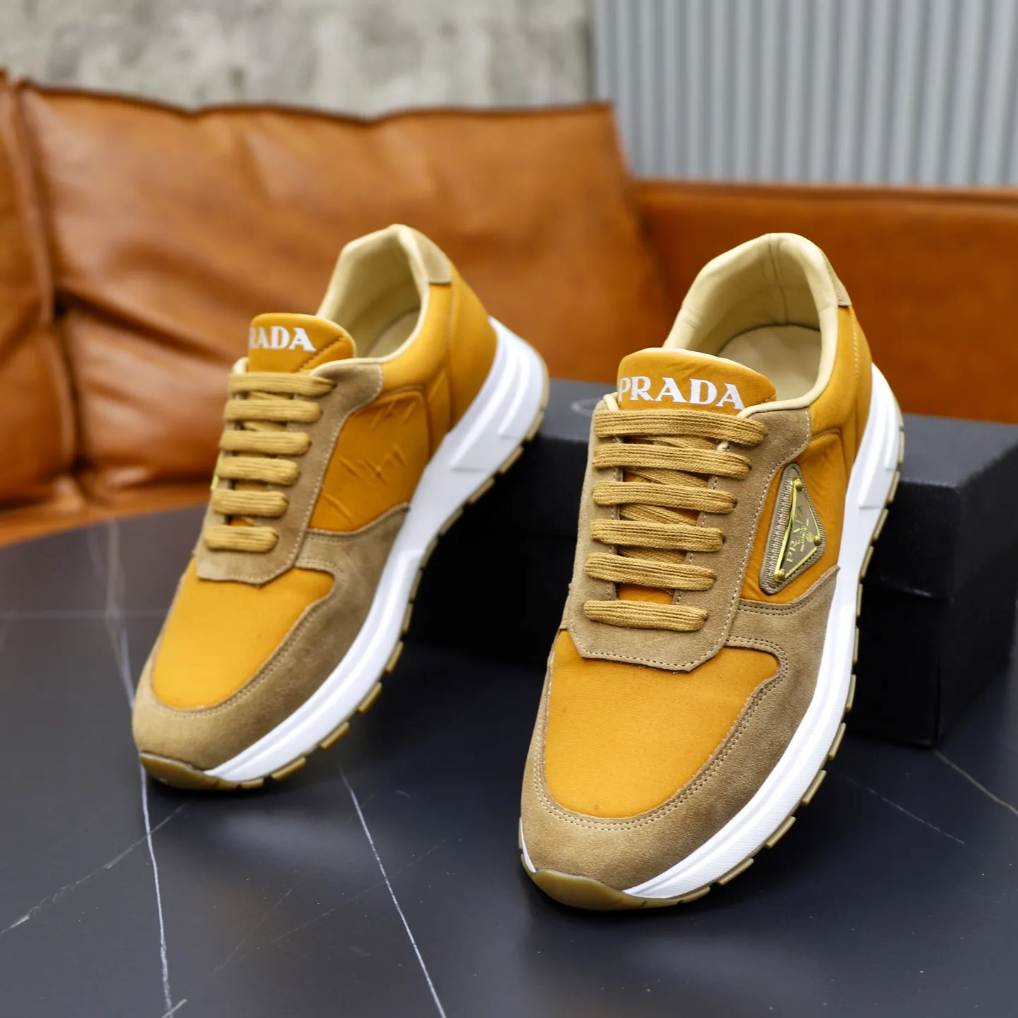 Men's shoes 💰462💰🙅‍♂️🙅‍♂️🙅‍♂️ Brand: PRADA Standard code: 38–44 (45 can be customized) Grade: Same as the official website Material: Original cowhide fabric Comfortable sheepskin lining Lightweight and wear-resistant outsole Style category: Men's fashionable casual shoes and boots Running sneakers Distinguished luxury brand elements Top luxury Color: actual picture color